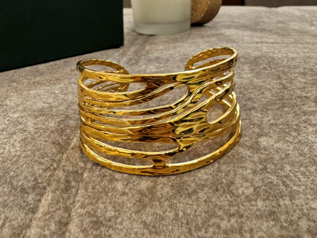 GOLDEN WAVE CUFF BRACELET