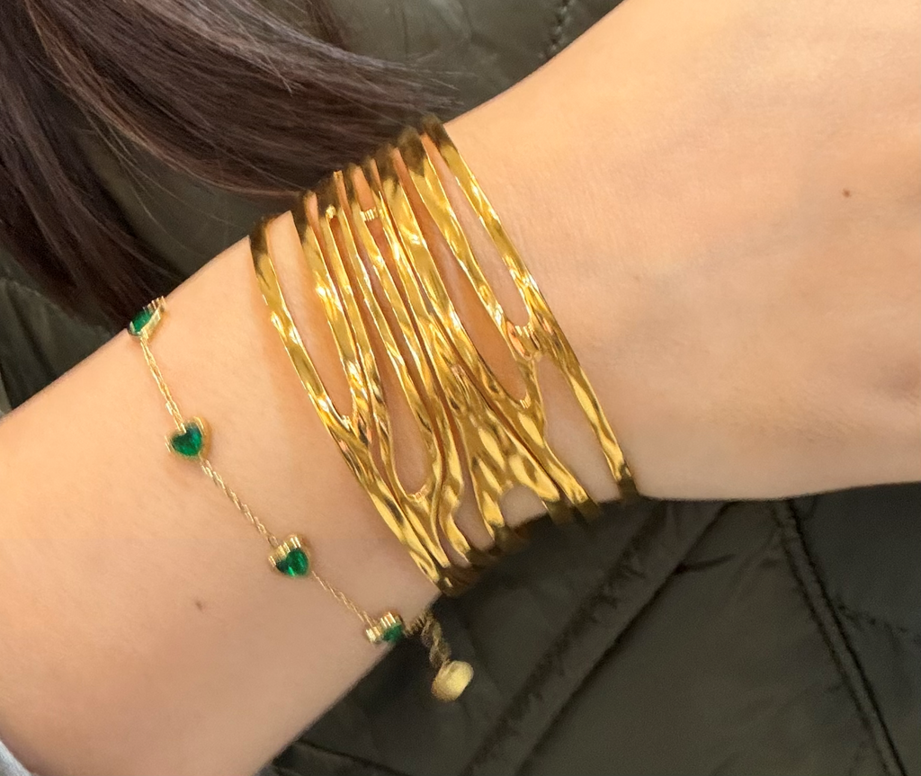 GOLDEN WAVE CUFF BRACELET
