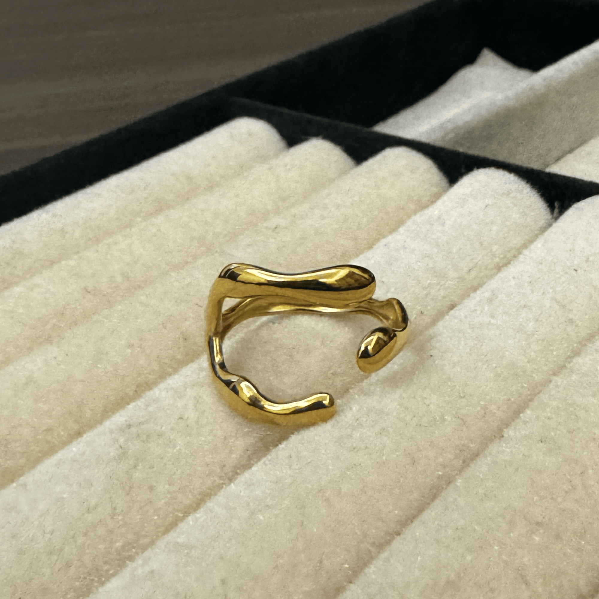 Abstract Open Band Ring